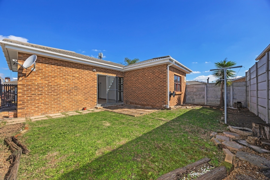 3 Bedroom Property for Sale in Zonnendal Western Cape